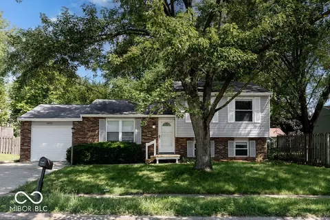 6612 Muirfield Way, Indianapolis, IN 46237