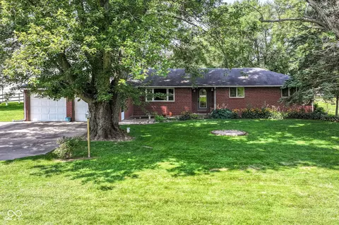 2631 Layton Rd, Anderson, IN 46011
