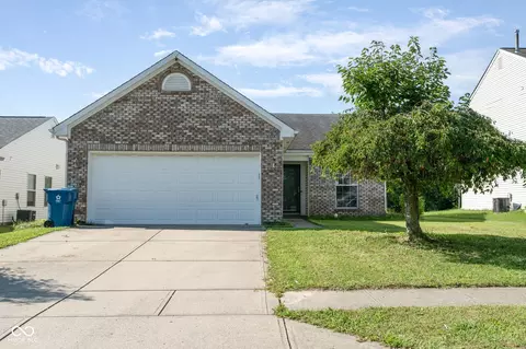 6107 Patoka Lake Dr, Indianapolis, IN 46254