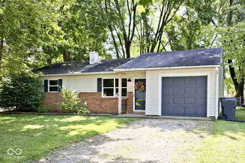 975 Rolling Hill Rd, Greenwood, IN 46142