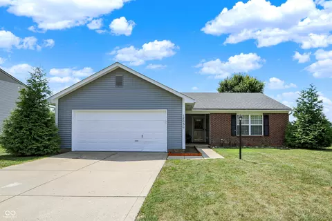 18030 Sanibel Cir, Noblesville, IN 46062