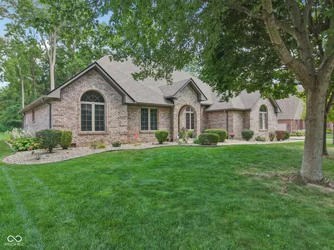 8321 Hickory Hill Trl, Mooresville, IN 46158