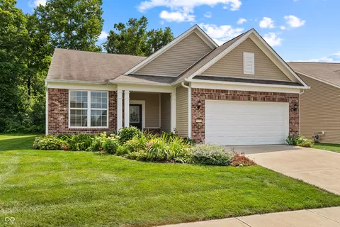 16553 Cava Dr, Fishers, IN 46037