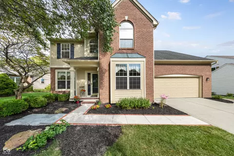 6743 Meadowgreen Dr, Indianapolis, IN 46236