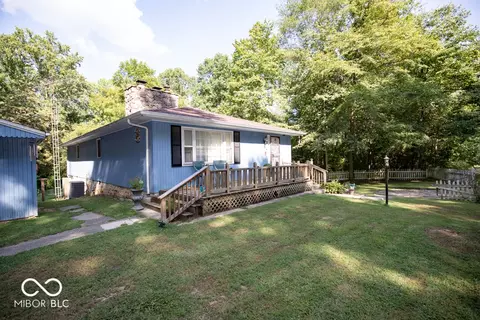 1343 Fair Oaks Ct, North Vernon, IN 47265