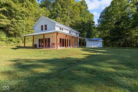 6878 Blue Creek Rd, Nashville, IN 47448