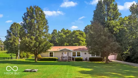 8580 N Sherfield Rd, Solsberry, IN 47459