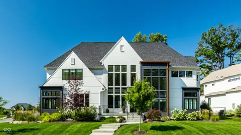 11003 Holliday Farms Blvd, Zionsville, IN 46077