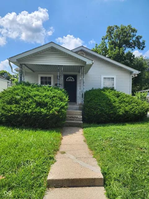2223 Sheridan St, Anderson, IN 46016