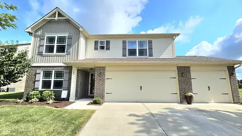 700 Jefferson Park Dr, Pittsboro, IN 46167