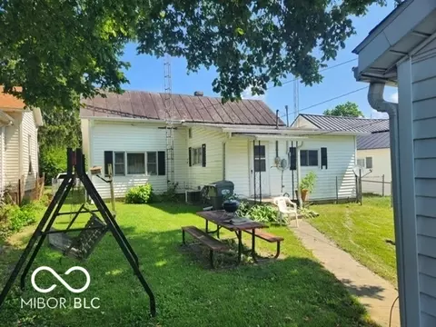 Exterior - 347 E North St, Dunkirk, IN 47336 photo 2 of 4
