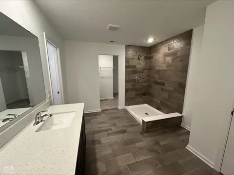 276 Winding Brook Way, Pendleton, IN 46064 photo 3