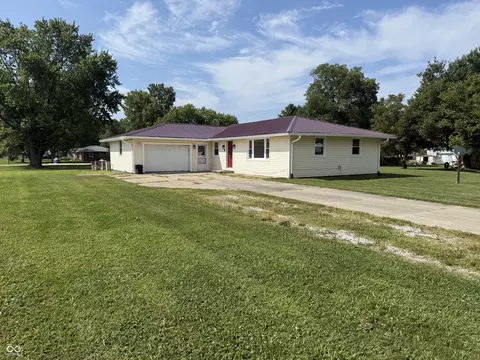 12249 N 300 E, Alexandria, IN 46001