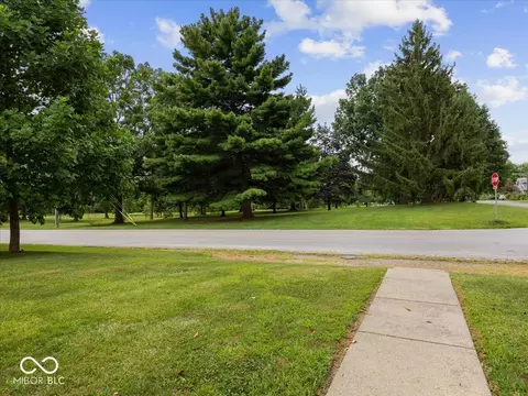 5252 E St Clair St, Indianapolis, IN 46219 photo 27