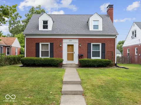 5252 E St Clair St, Indianapolis, IN 46219 photo 2