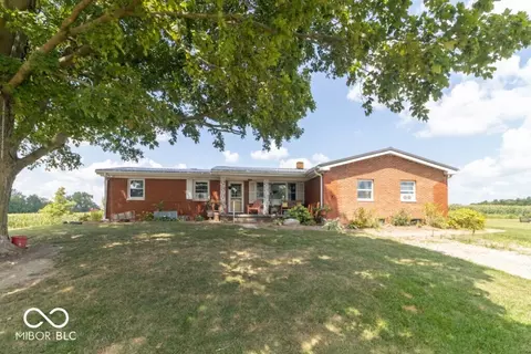 5288 S County Road 725 E, Straughn, IN 47387