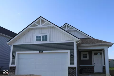 1870 Victor Higgins Dr, Shelbyville, IN 46176