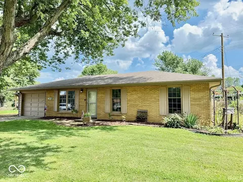 2409 W Barcelona Dr, Muncie, IN 47304
