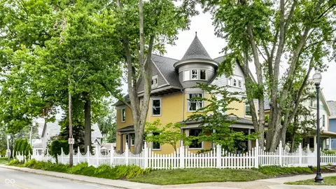 2404 Broadway St, Indianapolis, IN 46205