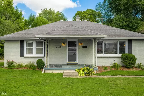 2665 Pearl St, Columbus, IN 47201