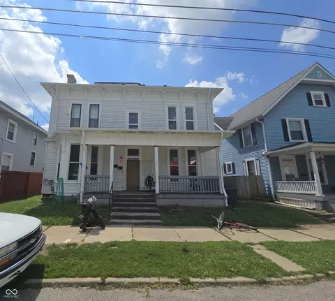 215 W Franklin St, Shelbyville, IN 46176