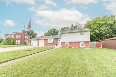 1642 Azelea Dr, Columbus, IN 47201