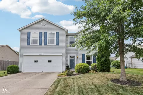 1123 E Mcclarnon Dr, Greenfield, IN 46140