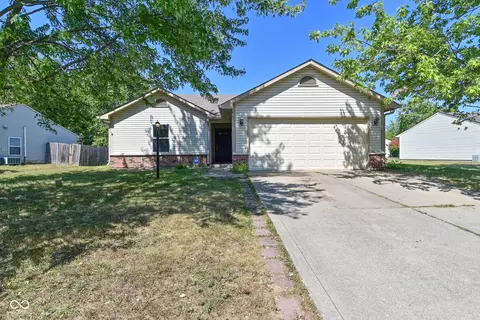 2644 Branigan Creek Blvd, Franklin, IN 46131