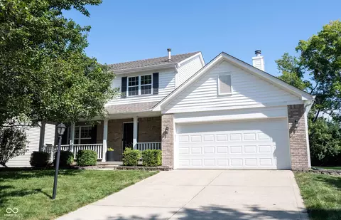 10561 Greenway Dr, Fishers, IN 46037
