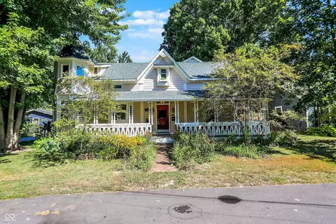 170 E Ash St, Zionsville, IN 46077