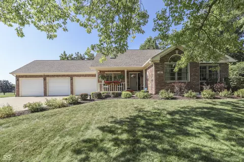 105 Abbey Rd, Noblesville, IN 46060