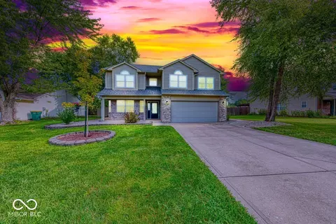 1121 Ebony Ln, Franklin, IN 46131