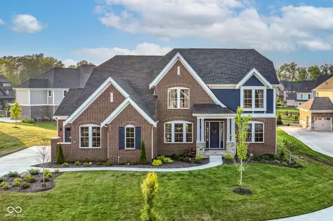 11991 Shady Knoll Dr, Fishers, IN 46037
