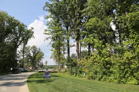 4045 Chapel Hill Ct, Bargersville, IN 46106