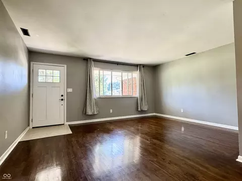 3886 E Carol Ct, Columbus, IN 47203 photo 8