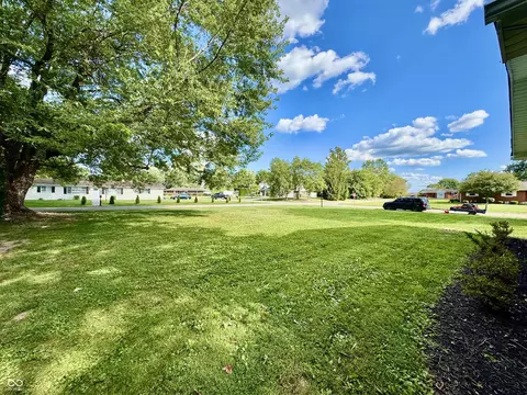 3886 E Carol Ct, Columbus, IN 47203 photo 39