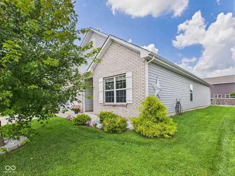 Other - 1666 Huntzinger Blvd, Pendleton, IN 46064 photo 1 of 7