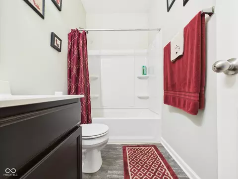 Bath - 1666 Huntzinger Blvd, Pendleton, IN 46064 photo 6 of 6