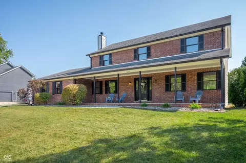 7855 Indian Pointe Dr, Indianapolis, IN 46236
