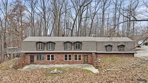 585 Hinshaw Dr, Nineveh, IN 46164
