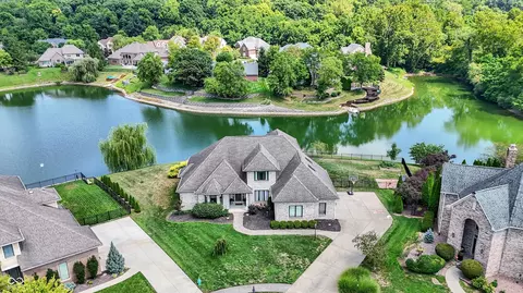 6560 Calais Cir, Indianapolis, IN 46220