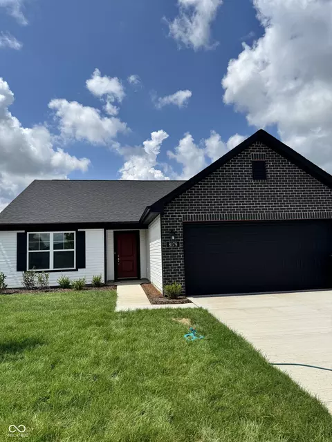 8179 Clary Ln, Pendleton, IN 46064