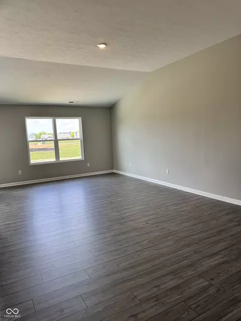 8179 Clary Ln, Pendleton, IN 46064 photo 3