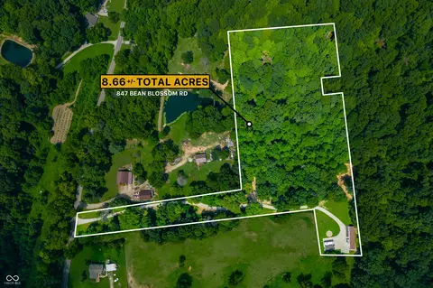 7847 Bean Blossom Rd, Trafalgar, IN 46181