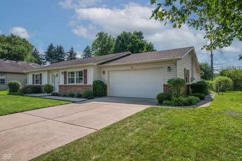 108 King Arthur Dr, Franklin, IN 46131