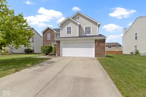 6640 W Denton Dr, Mccordsville, IN 46055