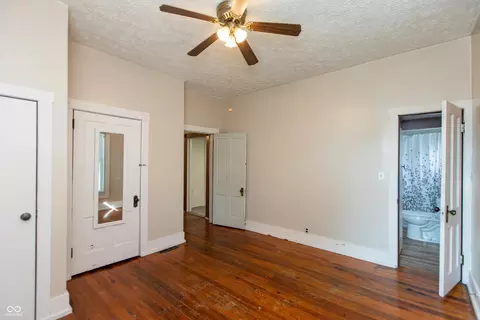 2204 Maple St, Columbus, IN 47201 photo 8