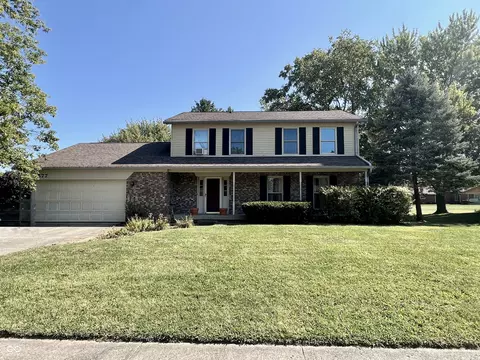 577 Winding Trl, Greenwood, IN 46142