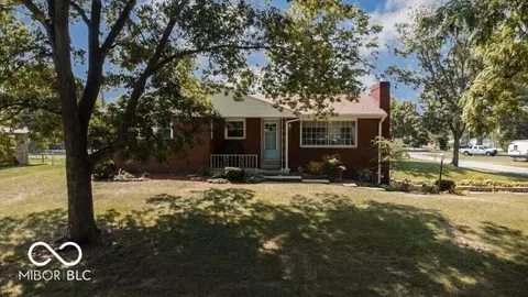 1001 Randy Ann Ct, New Castle, IN 47362