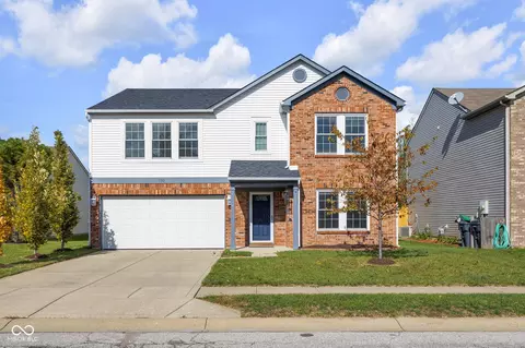 350 Sunburst Ln, Greenwood, IN 46143